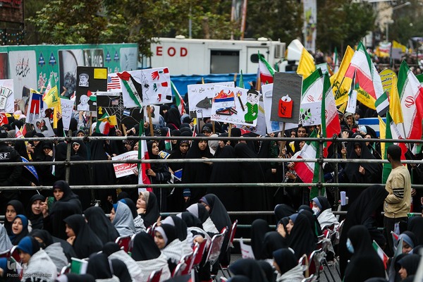 راهپیمایی ۱۳ آبان در تهران