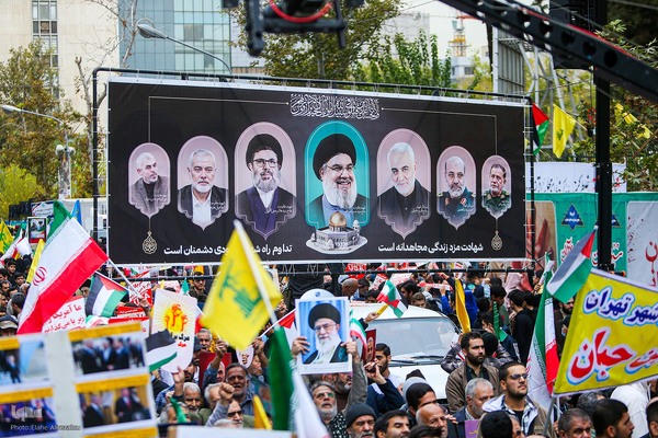 راهپیمایی ۱۳ آبان در تهران