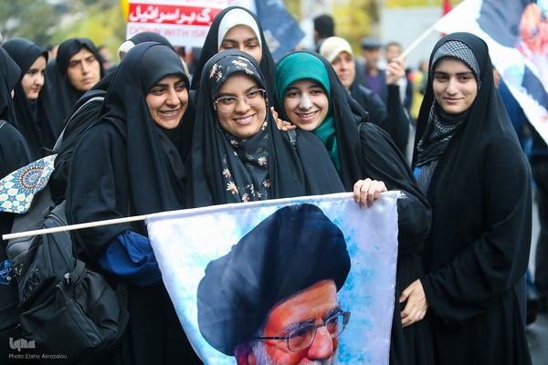 راهپیمایی ۱۳ آبان در تهران