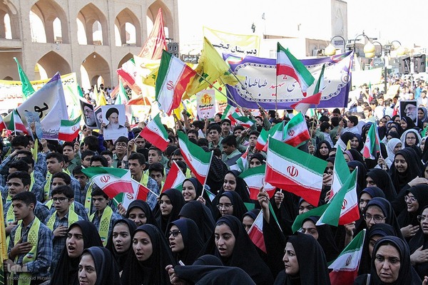 راهپیمایی ۱۳ آبان در یزد
