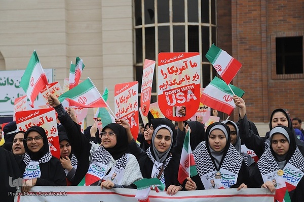 راهپیمایی ۱۳ آبان در  اهواز 