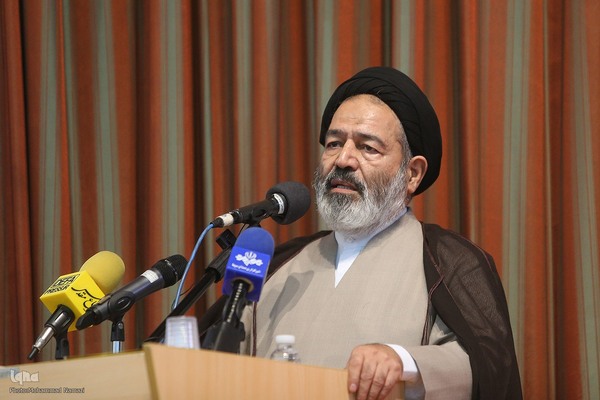 مراسم تکریم و معارفه رؤسای پیشین و جدید سازمان حج و زیارت