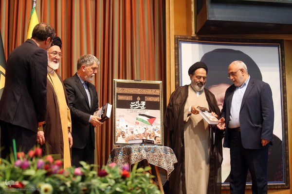 مراسم تکریم و معارفه رؤسای پیشین و جدید سازمان حج و زیارت