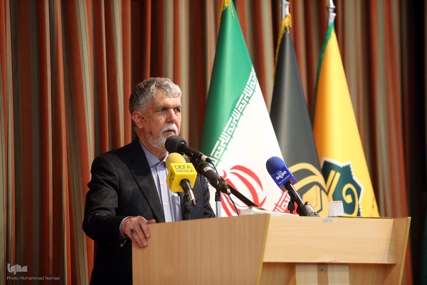 سید عباس صالحی وزیر فرهنگ و ارشاد اسلامی در مراسم تکریم و معارفه رؤسای پیشین و جدید سازمان حج و زیارت