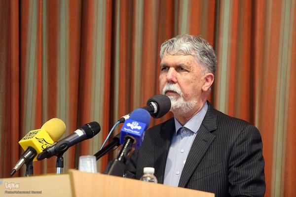 سید عباس صالحی وزیر فرهنگ و ارشاد اسلامی در مراسم تکریم و معارفه رؤسای پیشین و جدید سازمان حج و زیارت