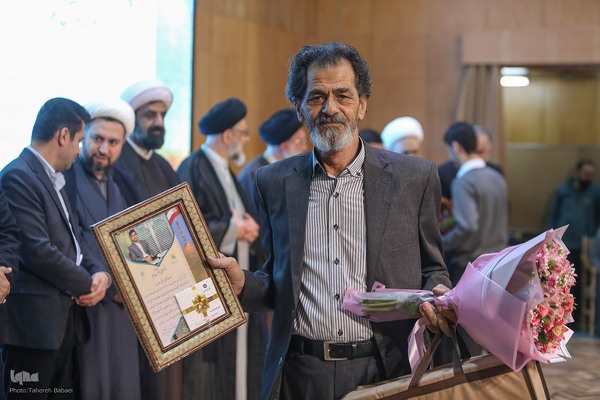 محفل «سرشناسان بهشت» برگزار شد