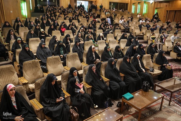 محفل «سرشناسان بهشت» برگزار شد