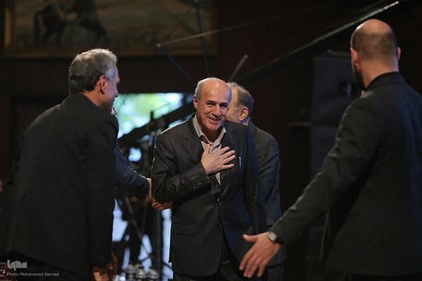 آیین اعطای تندیس ملی فداکاری دانشجویان ایران