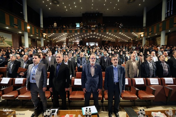 آیین اعطای تندیس ملی فداکاری دانشجویان ایران