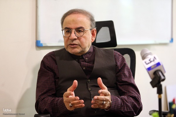 حمید وحید دستجردی