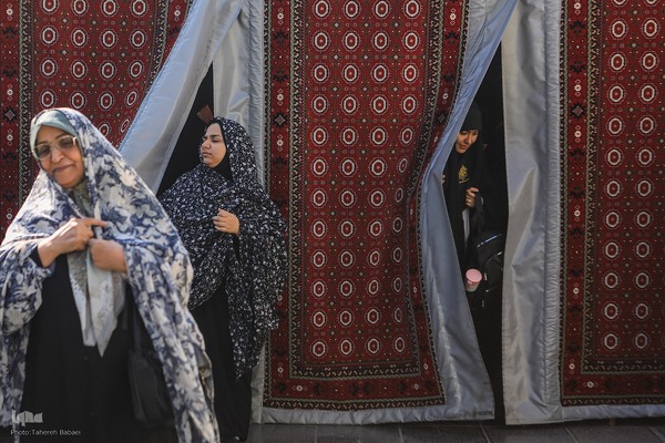 تشرف 313 خادمه حرم امام زاده صالح به قم