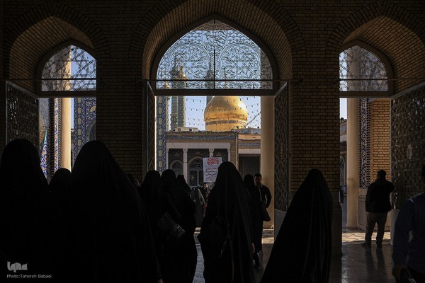 تشرف 313 خادمه حرم امام زاده صالح به قم