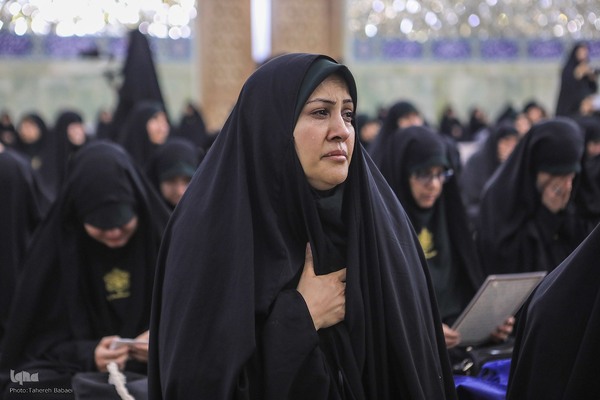 تشرف 313 خادمه حرم امام زاده صالح به قم