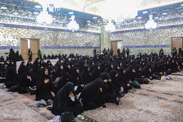 تشرف 313 خادمه حرم امام زاده صالح به قم