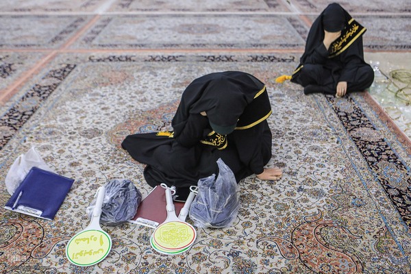 تشرف 313 خادمه حرم امام زاده صالح به قم