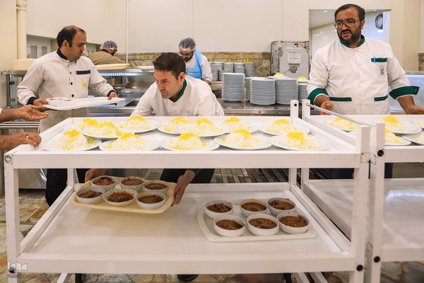 تشرف 313 خادمه حرم امام زاده صالح به قم