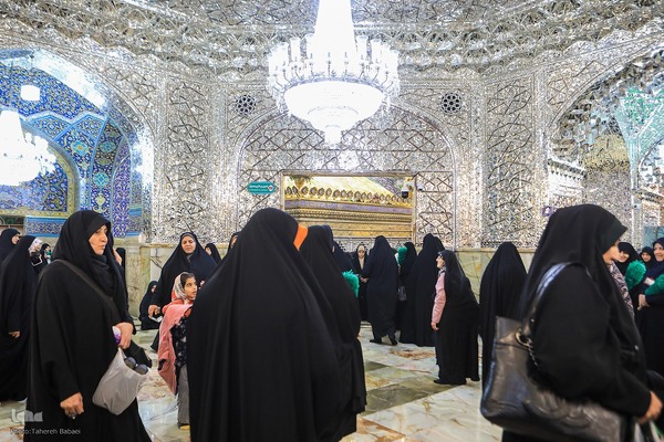 تشرف 313 خادمه حرم امام زاده صالح به قم