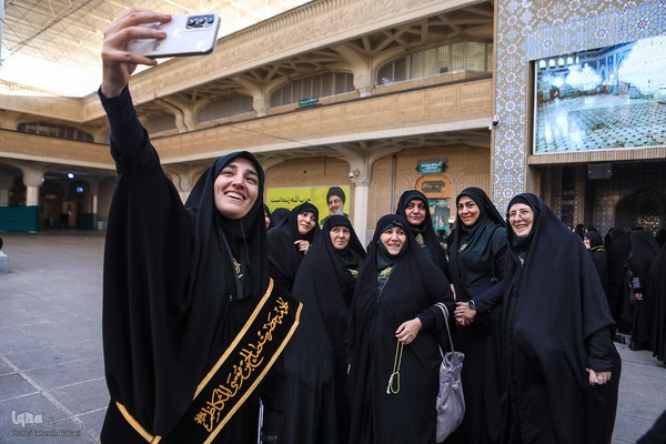 تشرف 313 خادمه حرم امام زاده صالح به قم