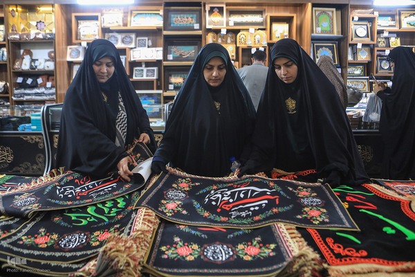 تشرف 313 خادمه حرم امام زاده صالح به قم