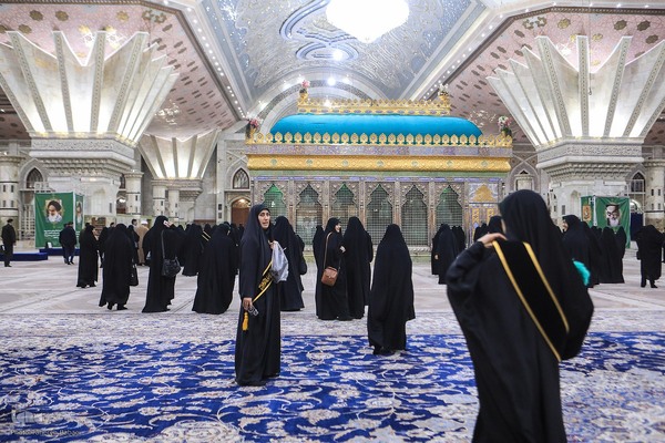 تشرف 313 خادمه حرم امام زاده صالح به قم