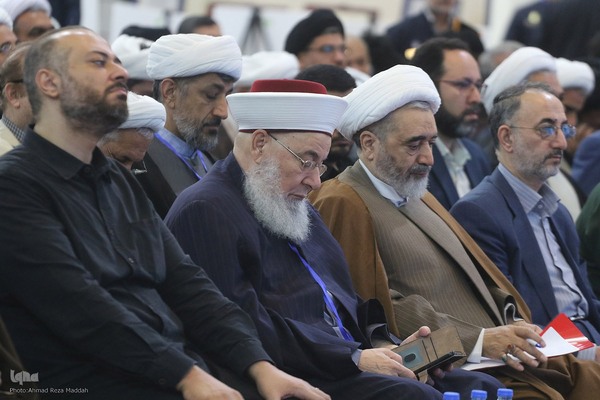 همایش بین المللی اندیشه های قرآنی حضرت آیت الله خامنه ای در حرم شاهچراغ(ع)