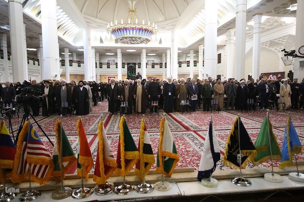 همایش بین المللی اندیشه های قرآنی حضرت آیت الله خامنه ای در حرم شاهچراغ(ع)