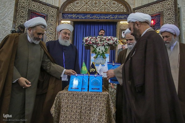 همایش بین المللی اندیشه های قرآنی حضرت آیت الله خامنه ای در حرم شاهچراغ(ع)