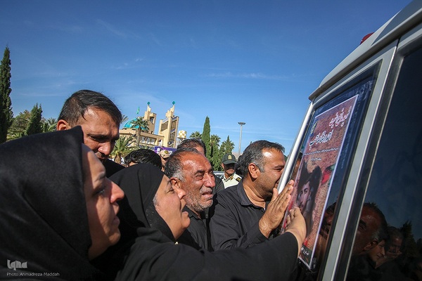 مراسم استقبال از پیکر مطهر ۳ پاسدار شهید تیپ ۳۳ المهدی(عج) در شیراز