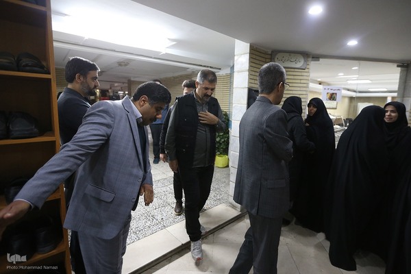 مراسم بزرگداشت شهید دکتر علی حیدری، پزشک جبهه مقاومت و یادبود درگذشت مادر شهید محسن میری