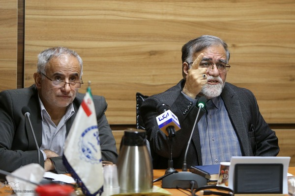 نشست تخصصی «جایگاه جهاد دانشگاهی در حکمرانی علم و فناوری با تأکید بر ظرفیت‌های اساسنامه»