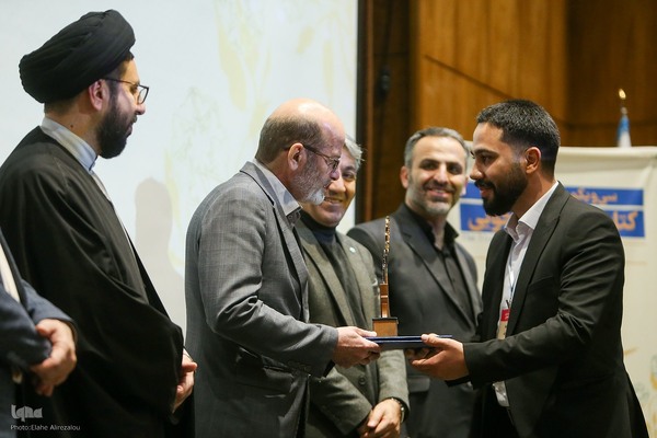 اختتامیه جشنواره‌های پایان‌نامه و کتاب سال دانشجویی