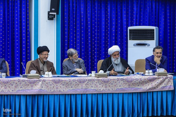 جلسه شورای عالی انقلاب فرهنگی