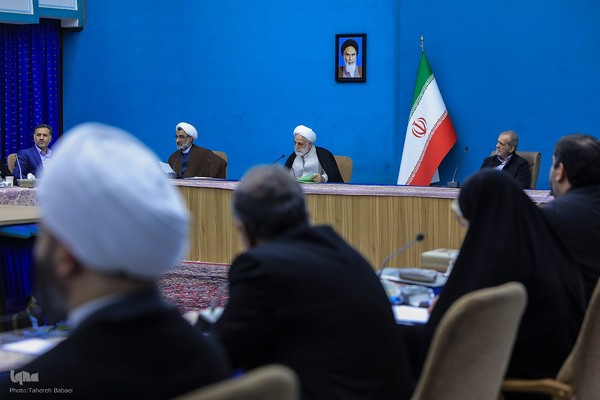 جلسه شورای عالی انقلاب فرهنگی