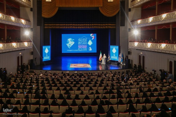 کنگره ملی بانوی مبارز و انقلابی خواهر دباغ