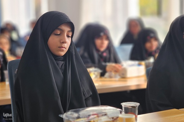 مراسم تجلیل از برگزیدگان حفظ عمومی قرآن کریم استان تهران