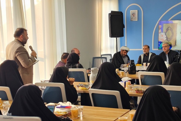 مراسم تجلیل از برگزیدگان حفظ عمومی قرآن کریم استان تهران