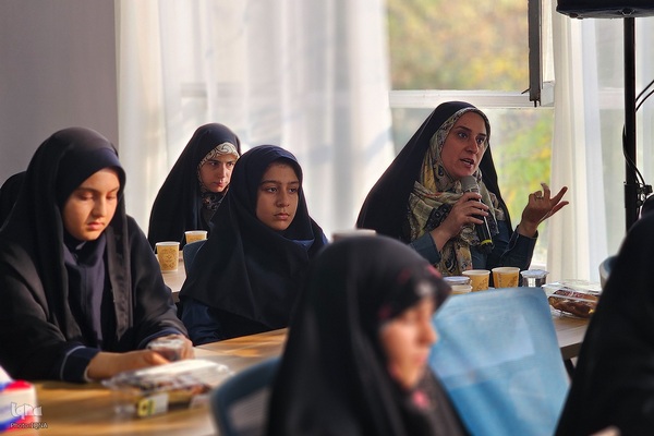 مراسم تجلیل از برگزیدگان حفظ عمومی قرآن کریم استان تهران