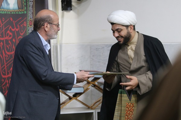 محفل ختم قرآن کریم و تجلیل از خادمان قرآن جهاددانشگاهی
