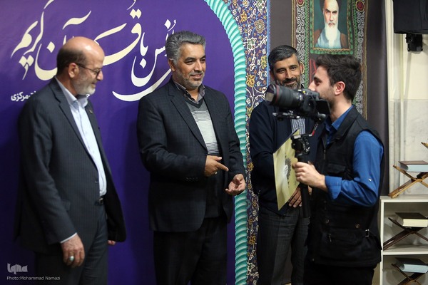 محفل ختم قرآن کریم و تجلیل از خادمان قرآن جهاددانشگاهی