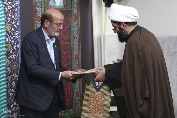 محفل ختم قرآن کریم و تجلیل از خادمان قرآن جهاددانشگاهی