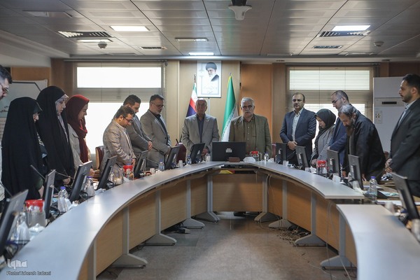 نشست آنسوی شکست