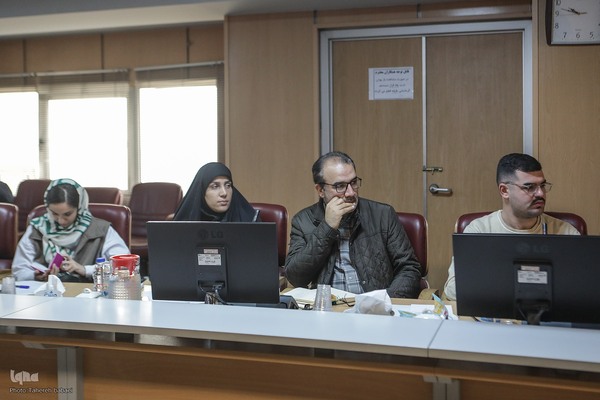 نشست آنسوی شکست