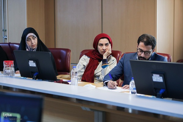 نشست آنسوی شکست