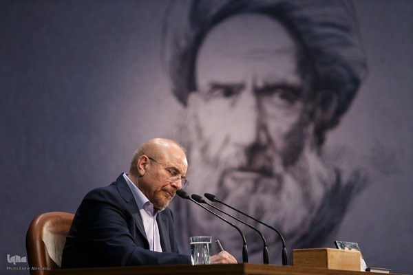 نشست خبری رئیس مجلس شورای اسلامی