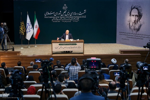 نشست خبری رئیس مجلس شورای اسلامی