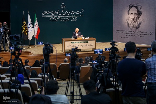 نشست خبری رئیس مجلس شورای اسلامی