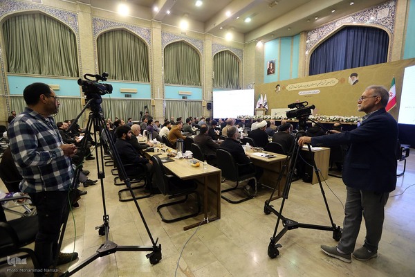 دومین روز نشست تخصصی استادان، قاریان و حافظان قرآن کریم