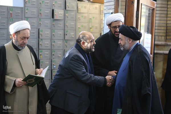 مراسم ترحیم مرحوم یعقوب منصوری پدر کریم منصوری قاری ممتاز و بین المللی کشور