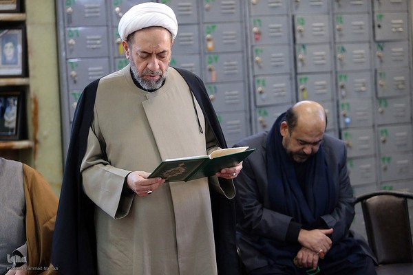 مراسم ترحیم مرحوم یعقوب منصوری پدر کریم منصوری قاری ممتاز و بین المللی کشور