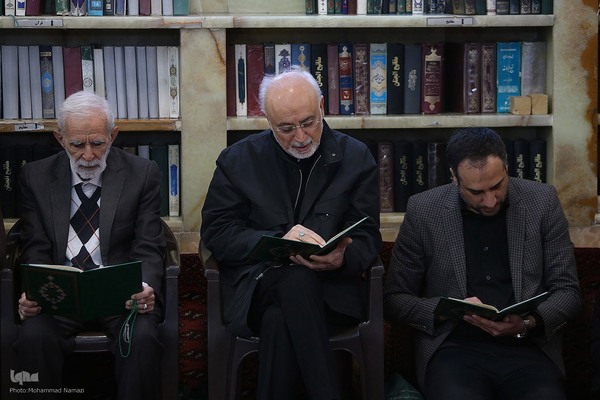 مراسم ترحیم مرحوم یعقوب منصوری پدر کریم منصوری قاری ممتاز و بین المللی کشور